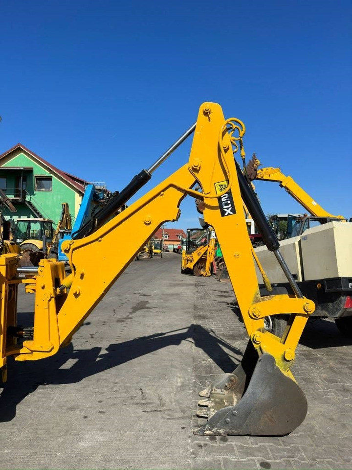 JCB 2 CX - Tractopelle: photos 4 JCB 2 CX - Tractopelle: photos 4