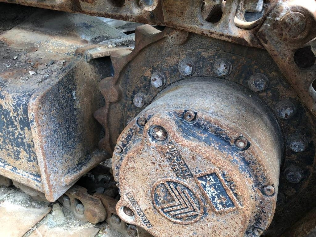 JCB JS 103 FOR PARTS - Pelle sur chenille: photos 4 JCB JS 103 FOR PARTS - Pelle sur chenille: photos 4