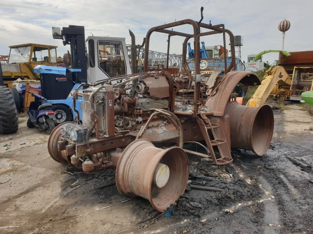 Tracteur agricole John Deere For Parts 6530: photos 8