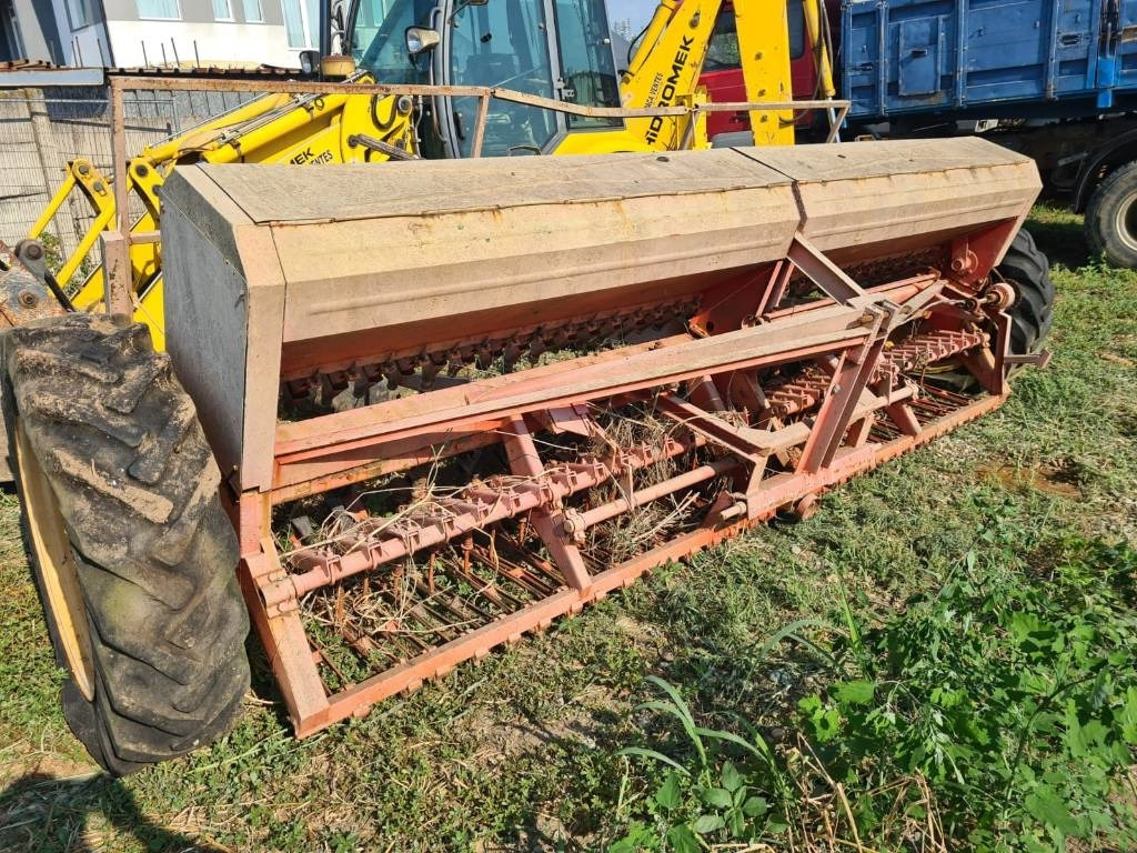 Kuhn 4M - Combiné de semis: photos 4 Kuhn 4M - Combiné de semis: photos 4