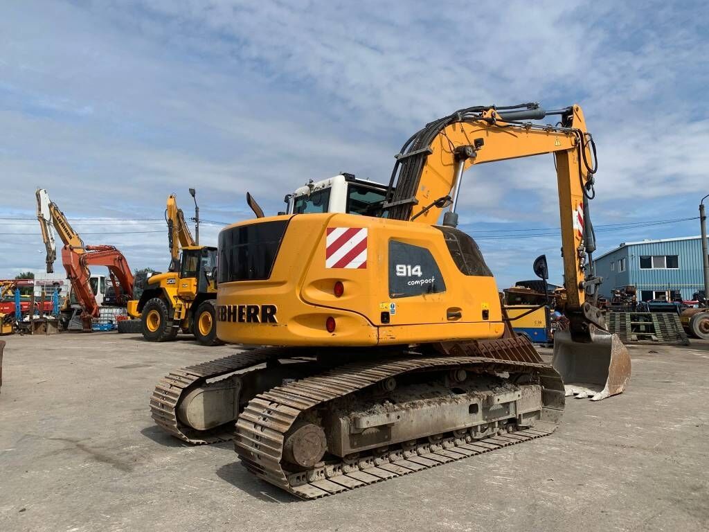 Liebherr R 914 Compact Litronic - Pelle sur pneus: photos 4 Liebherr R 914 Compact Litronic - Pelle sur pneus: photos 4