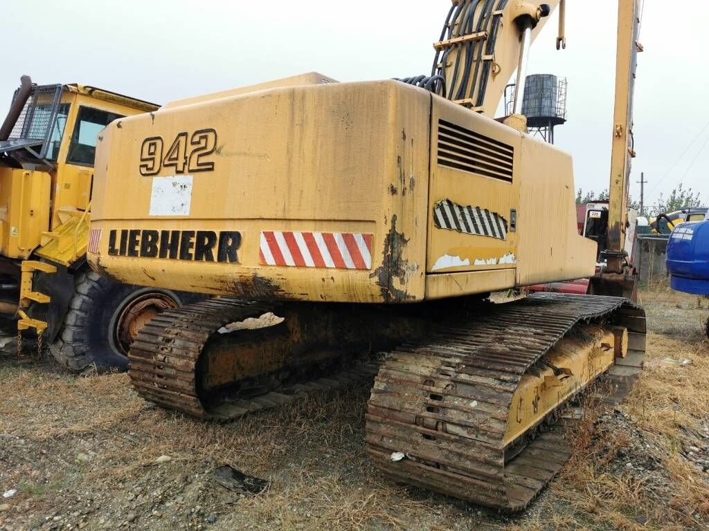 Liebherr R 942 Litronic Liebherr R 942 Litronic - Pelle sur chenille: photos 5 Liebherr R 942 Litronic Liebherr R 942 Litronic - Pelle sur chenille: photos 5
