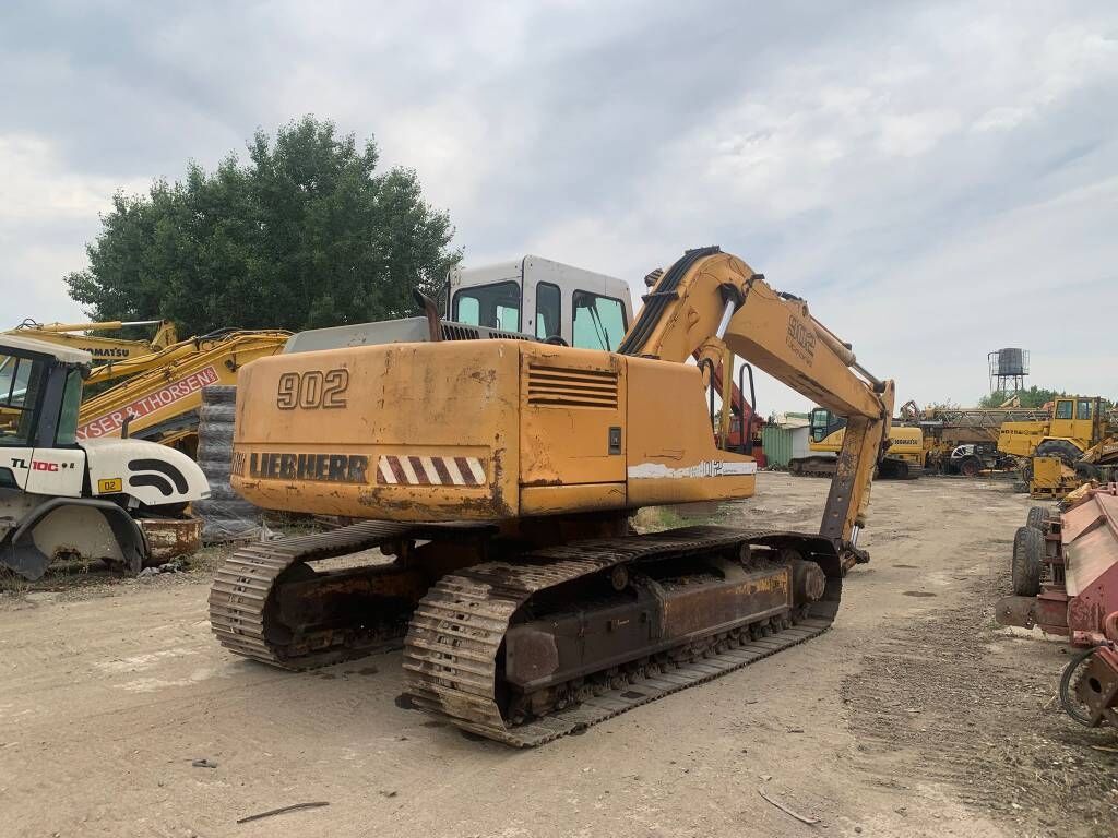 Liebherr R902 For Parts - Pelle sur chenille: photos 3 Liebherr R902 For Parts - Pelle sur chenille: photos 3
