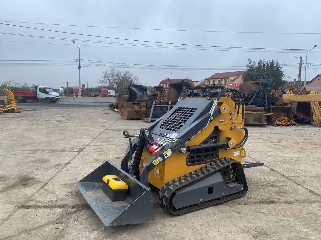 Newrick ZW480 - Mini chargeuse: photos 2 Newrick ZW480 - Mini chargeuse: photos 2