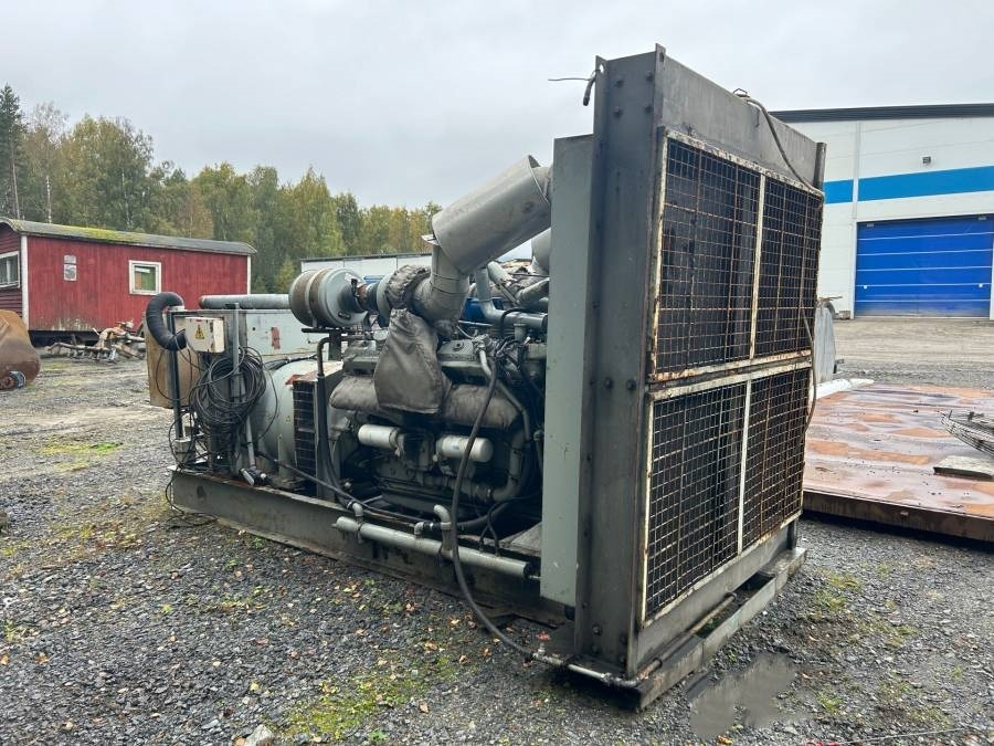 Stamford HC634J1 - Groupe électrogène: photos 3 Stamford HC634J1 - Groupe électrogène: photos 3