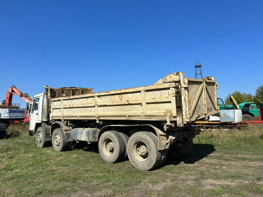 Volvo FL 10 - Camion benne: photos 3 Volvo FL 10 - Camion benne: photos 3