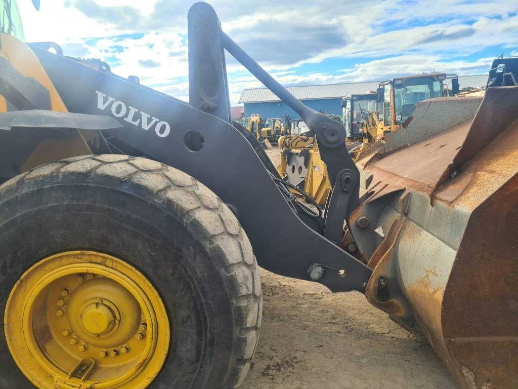 Volvo L 120 E - Chargeuse sur pneus: photos 3 Volvo L 120 E - Chargeuse sur pneus: photos 3