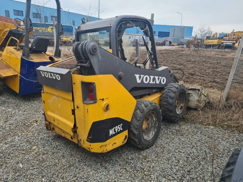Volvo MC 95 C - Mini chargeuse: photos 2 Volvo MC 95 C - Mini chargeuse: photos 2