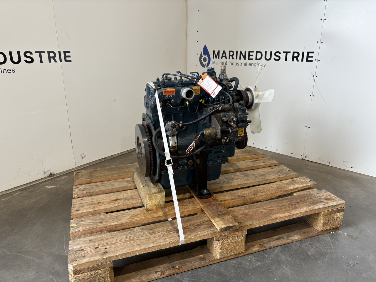 Moteur pour Engins de chantier KUBOTA V1100: photos 6