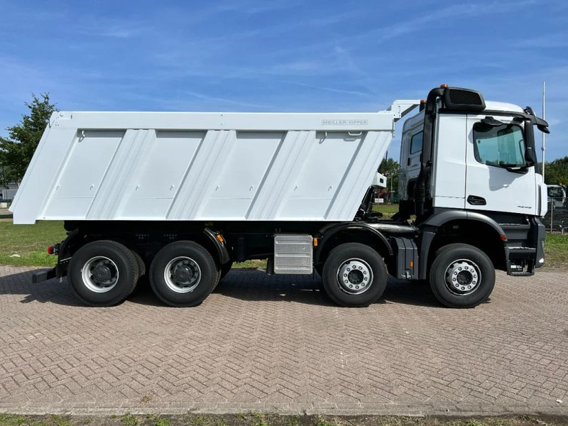 Mercedes-Benz Arocs 4245-K 8x4 Meiller 20m3 Tipper - Euro 3 - NEW - 11 UNITS READY FOR WORK!! - Camion benne: photos 2 Mercedes-Benz Arocs 4245-K 8x4 Meiller 20m3 Tipper - Euro 3 - NEW - 11 UNITS READY FOR WORK!! - Camion benne: photos 2