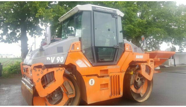 Hamm DV90 VO mit Streuer Klima Deutsche Maschine - Rouleau compresseur: photos 1 Hamm DV90 VO mit Streuer Klima Deutsche Maschine - Rouleau compresseur: photos 1