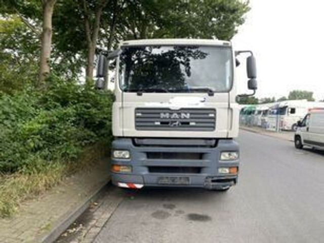 MAN 26.320 Pritsche mit Kran Tirre 170 - Camion plateau, Camion grue: photos 4 MAN 26.320 Pritsche mit Kran Tirre 170 - Camion plateau, Camion grue: photos 4