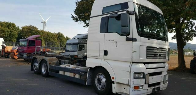 MAN 26.440 TGA BDF 6x2 German Truck - Châssis cabine: photos 3 MAN 26.440 TGA BDF 6x2 German Truck - Châssis cabine: photos 3