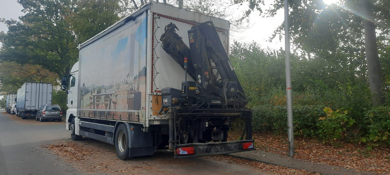 MAN TGX 18.360PS 4x2 G.Haus Kran+Funk - Camion à rideaux coulissants, Camion grue: photos 3 MAN TGX 18.360PS 4x2 G.Haus Kran+Funk - Camion à rideaux coulissants, Camion grue: photos 3