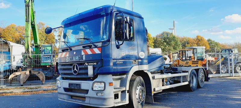 Mercedes-Benz 2641 Abrollkipper - Camion ampliroll: photos 2 Mercedes-Benz 2641 Abrollkipper - Camion ampliroll: photos 2