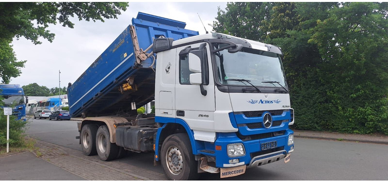 Mercedes-Benz Actros 2646 - Camion benne: photos 1 Mercedes-Benz Actros 2646 - Camion benne: photos 1