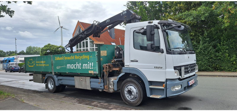 Mercedes-Benz Atego 1529 - Camion plateau, Camion grue: photos 1 Mercedes-Benz Atego 1529 - Camion plateau, Camion grue: photos 1