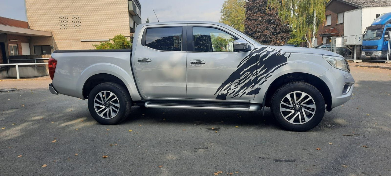 Nissan Navara NP300 N-Connecta Double Cab 4x4 - SUV: photos 4 Nissan Navara NP300 N-Connecta Double Cab 4x4 - SUV: photos 4