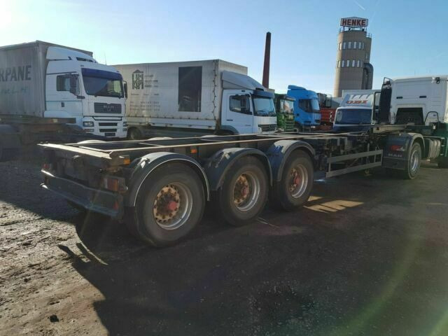 Schmitz Cargobull Containerchassi 3-Achser Luftgefedert ABS - Semi-remorque porte-conteneur/ Caisse mobile: photos 1 Schmitz Cargobull Containerchassi 3-Achser Luftgefedert ABS - Semi-remorque porte-conteneur/ Caisse mobile: photos 1
