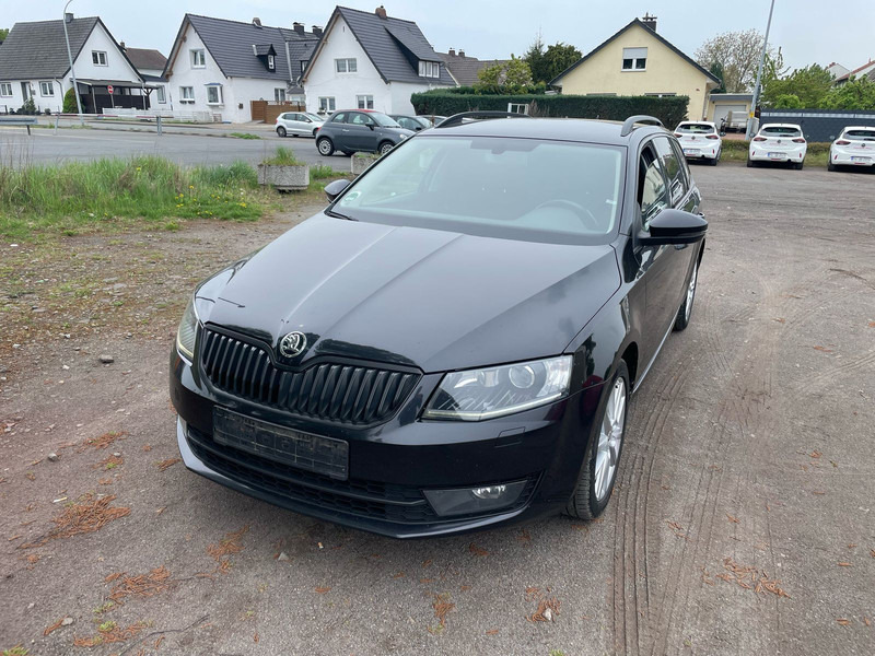 Škoda Octavia 2.0 TDI Green tec Solution Combi - Voiture: photos 1 Škoda Octavia 2.0 TDI Green tec Solution Combi - Voiture: photos 1