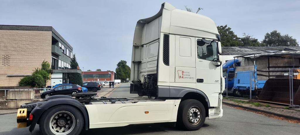 DAF XF 106/460 SSC Vollausstattung - Tracteur routier: photos 3 DAF XF 106/460 SSC Vollausstattung - Tracteur routier: photos 3