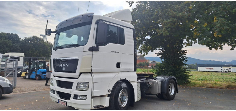 MAN TGX18.440H 4x4 SZM Kipphydraulik - Tracteur routier: photos 3 MAN TGX18.440H 4x4 SZM Kipphydraulik - Tracteur routier: photos 3