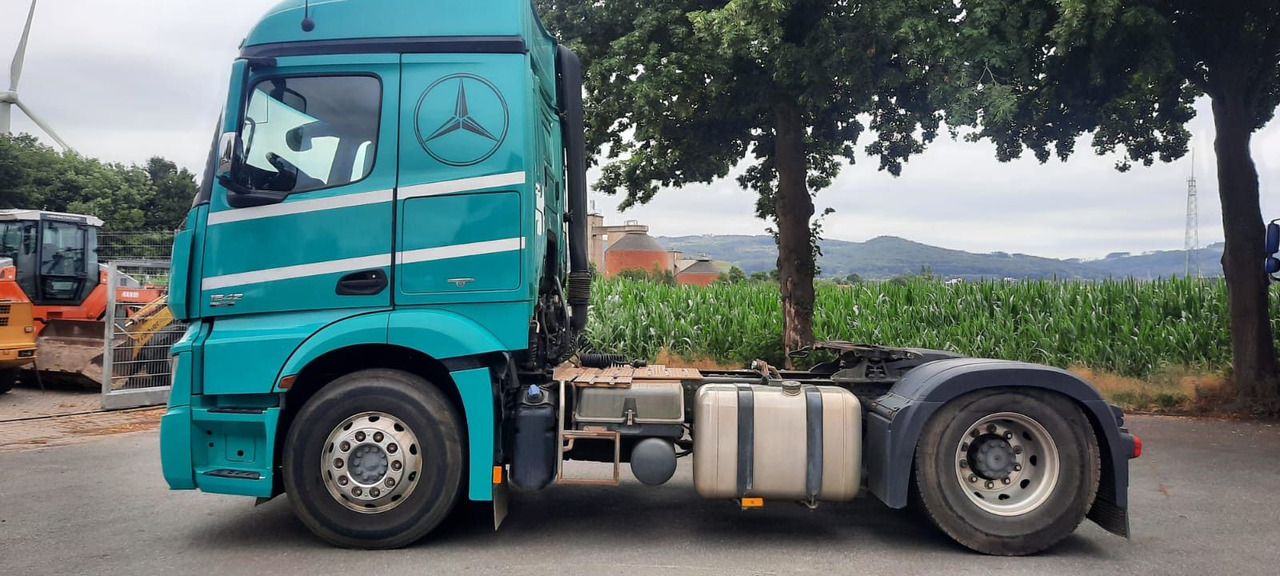 Mercedes-Benz 1842 Actros MP4 G.Haus/Hochdach Vollaust. - Tracteur routier: photos 3 Mercedes-Benz 1842 Actros MP4 G.Haus/Hochdach Vollaust. - Tracteur routier: photos 3