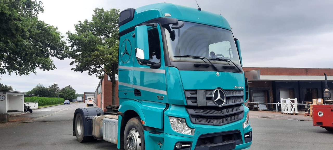 Mercedes-Benz 1842 Actros MP4 G.Haus/Hochdach Vollaust. - Tracteur routier: photos 1 Mercedes-Benz 1842 Actros MP4 G.Haus/Hochdach Vollaust. - Tracteur routier: photos 1