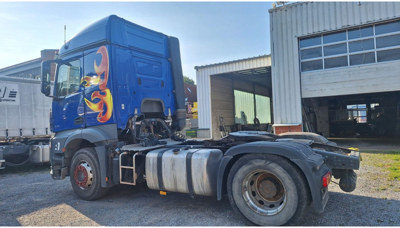 Mercedes-Benz 1846 SZM - Tracteur routier: photos 2 Mercedes-Benz 1846 SZM - Tracteur routier: photos 2