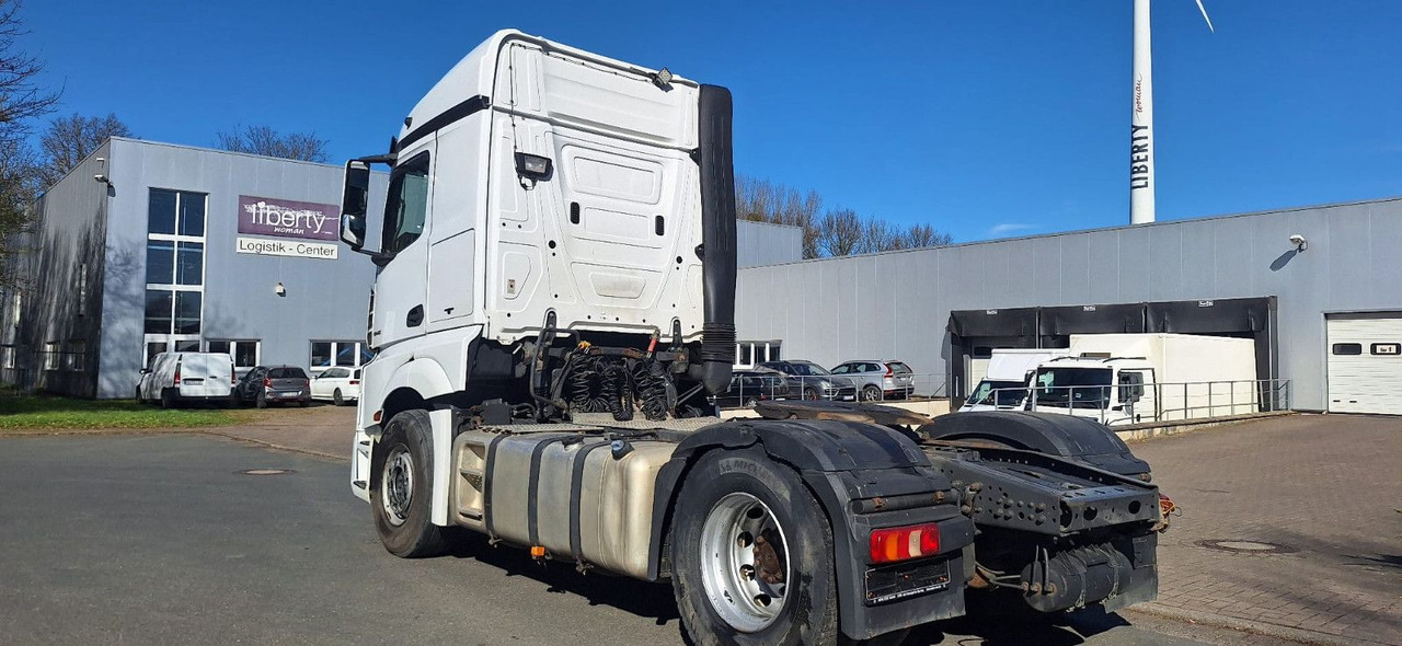 Mercedes-Benz Actros 4 2-Achser BM 1845 4x2 SZM - Tracteur routier: photos 4 Mercedes-Benz Actros 4 2-Achser BM 1845 4x2 SZM - Tracteur routier: photos 4