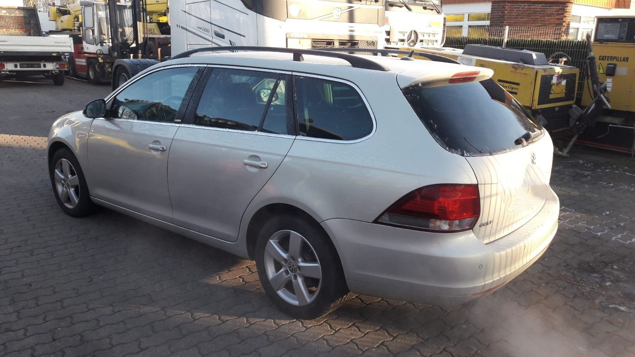 Volkswagen Golf VI Variant Style - Voiture: photos 4 Volkswagen Golf VI Variant Style - Voiture: photos 4