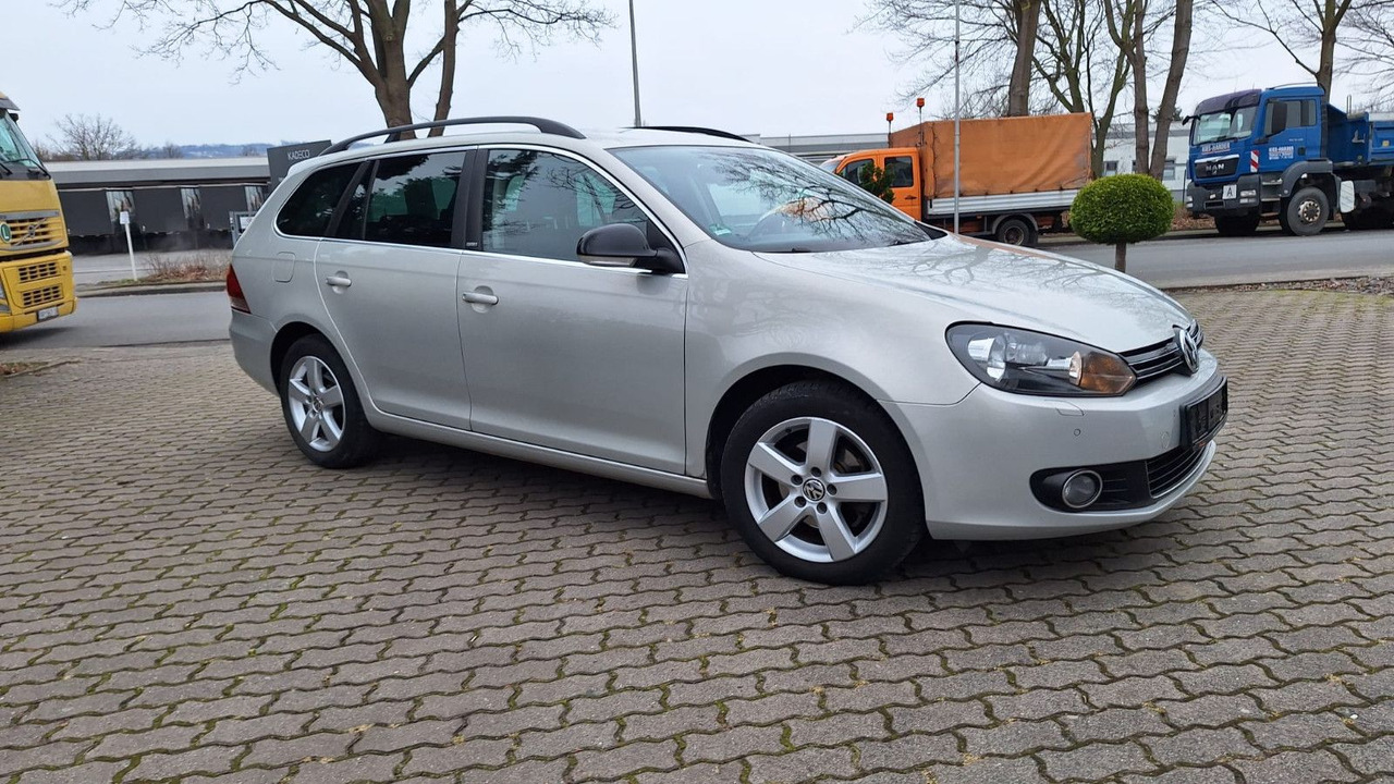 Volkswagen Golf VI Variant Style - Voiture: photos 1 Volkswagen Golf VI Variant Style - Voiture: photos 1
