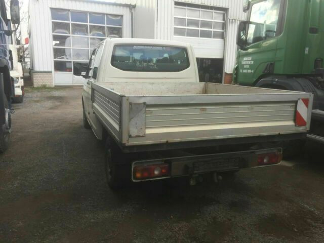 Volkswagen Transporter Pritsche Doka - Utilitaire plateau: photos 4 Volkswagen Transporter Pritsche Doka - Utilitaire plateau: photos 4