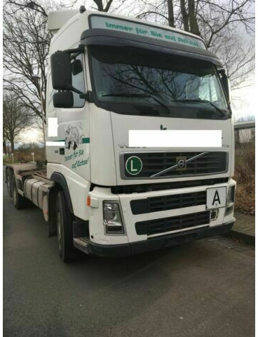 Volvo FH12-420 G.Haus 2xBett Klima Schaltgetriebe Reta - Camion ampliroll: photos 2 Volvo FH12-420 G.Haus 2xBett Klima Schaltgetriebe Reta - Camion ampliroll: photos 2