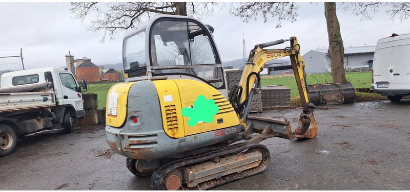 WACKER NEUSON Wacker Neuson 2503-WD Radbagger - Pelle sur pneus: photos 1 WACKER NEUSON Wacker Neuson 2503-WD Radbagger - Pelle sur pneus: photos 1