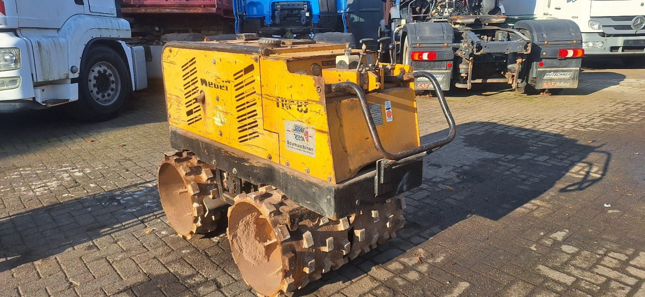 Weber TRC85 Walze - Mini compacteur: photos 3 Weber TRC85 Walze - Mini compacteur: photos 3