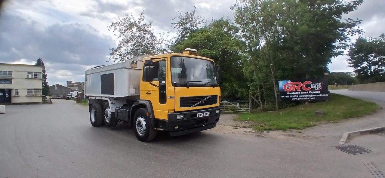 2005 Volvo FL Tipper Truck - Camion benne: photos 2 2005 Volvo FL Tipper Truck - Camion benne: photos 2