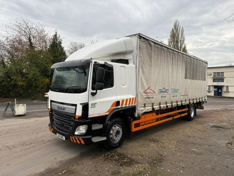 Camion à rideaux coulissants 2016 DAF CF 250 Curtainside Truck: photos 8