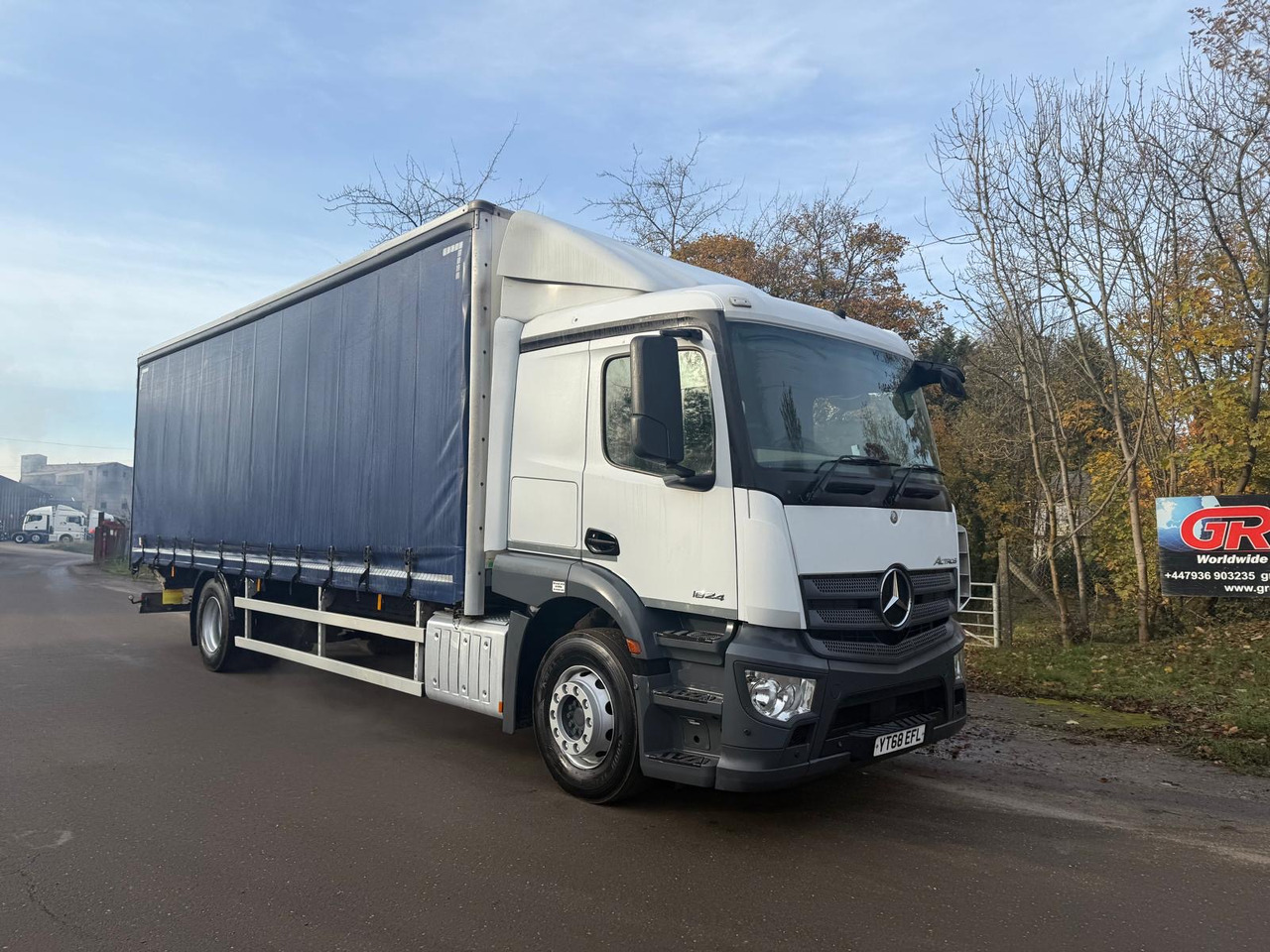 Camion à rideaux coulissants 2018 Mercedes Actros 1824 Curtainside Truck: photos 13
