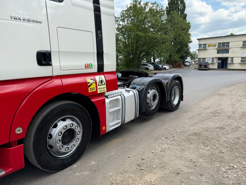 Tracteur routier 2018 MAN TGX 26 Tractor Unit: photos 16