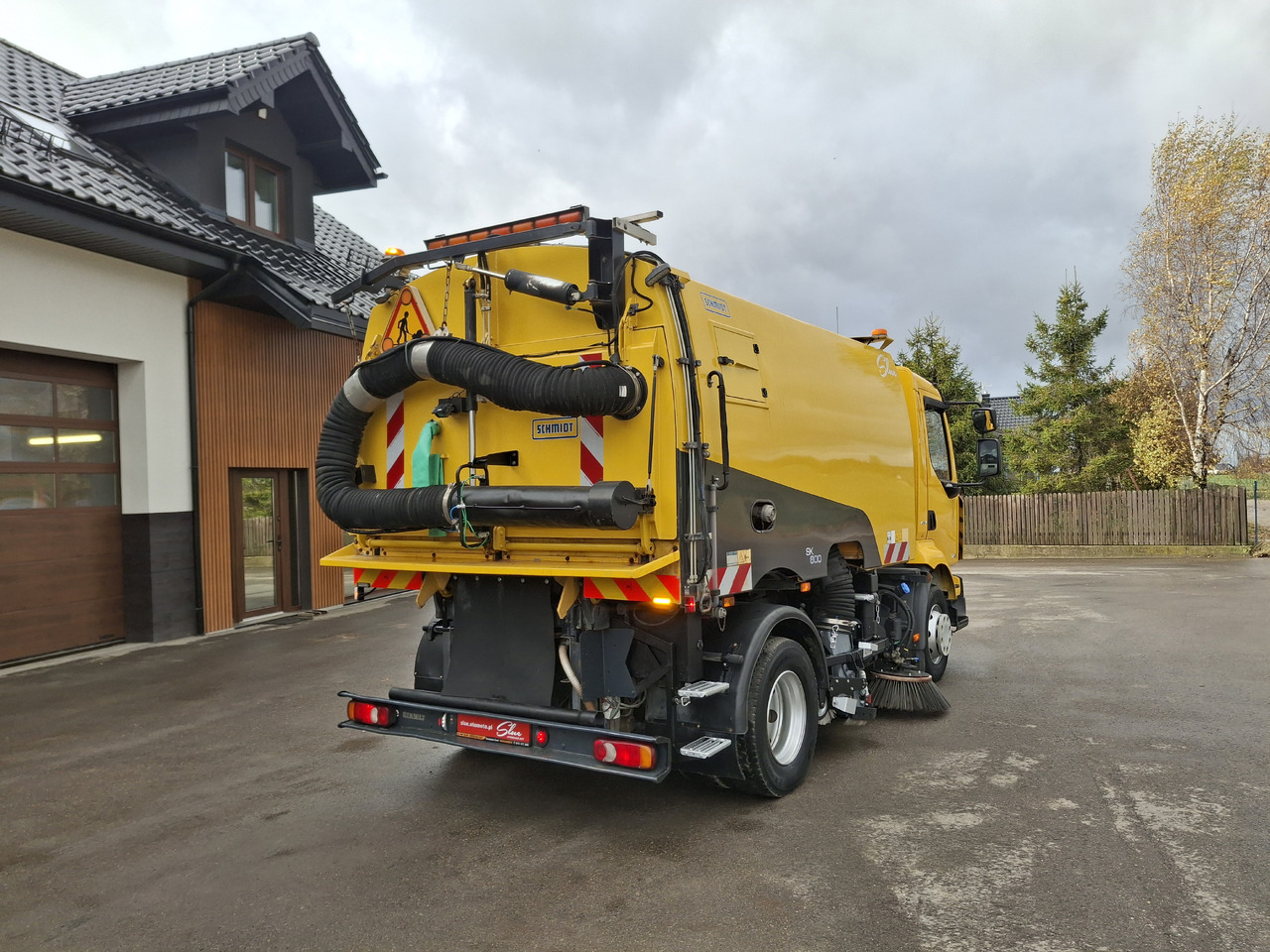 Renault Midlum 270 DXI Zamiatarka Kehrmaschine Schmidt L/R 2 Motoren - Balayeuse de voirie: photos 4 Renault Midlum 270 DXI Zamiatarka Kehrmaschine Schmidt L/R 2 Motoren - Balayeuse de voirie: photos 4