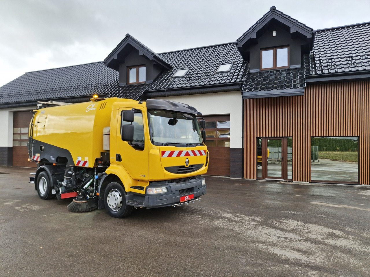 Renault Midlum 270 DXI Zamiatarka Kehrmaschine Schmidt L/R 2 Motoren - Balayeuse de voirie: photos 1 Renault Midlum 270 DXI Zamiatarka Kehrmaschine Schmidt L/R 2 Motoren - Balayeuse de voirie: photos 1