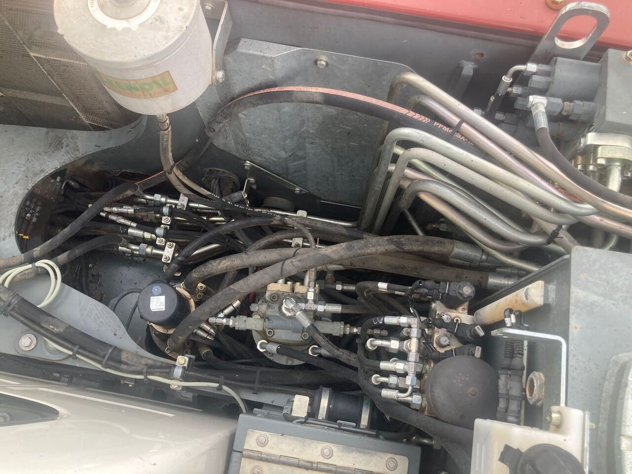 Pelle sur pneus Liebherr A 912 Compact Rotator R4: photos 22 Pelle sur pneus Liebherr A 912 Compact Rotator R4: photos 22