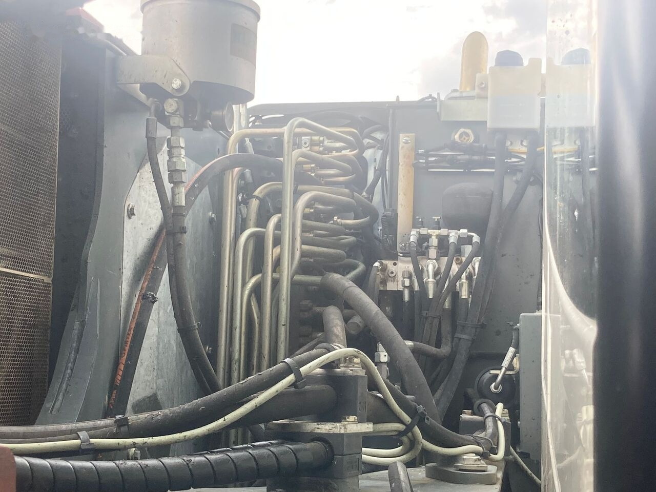 Pelle sur pneus Liebherr A 912 Compact Rotator R4: photos 21 Pelle sur pneus Liebherr A 912 Compact Rotator R4: photos 21