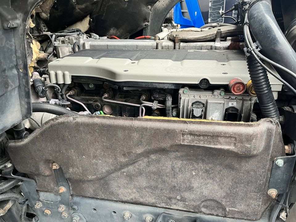MAN Motor Engin Euro 6 D2066 Diesel Nur 430.000 km - Moteur pour Camion: photos 4 MAN Motor Engin Euro 6 D2066 Diesel Nur 430.000 km - Moteur pour Camion: photos 4