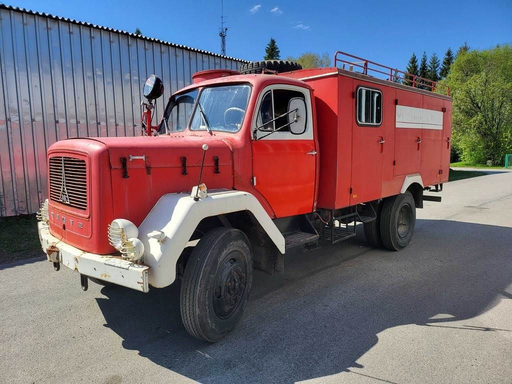 Magirus Deutz 125D 10A 4X4 91kW - Camion de pompier: photos 1 Magirus Deutz 125D 10A 4X4 91kW - Camion de pompier: photos 1