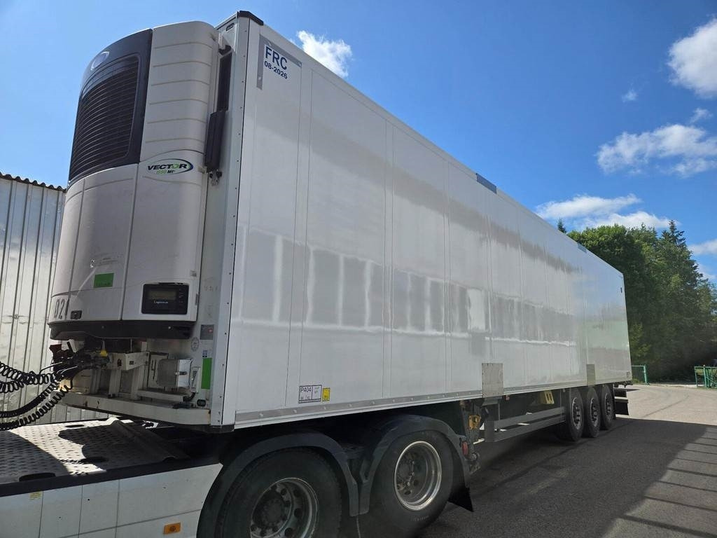 Schmitz Cargobull SKO 24/L-13.4 FP45 COOL DOUBLE STOCK - Semi-remorque frigorifique: photos 1 Schmitz Cargobull SKO 24/L-13.4 FP45 COOL DOUBLE STOCK - Semi-remorque frigorifique: photos 1