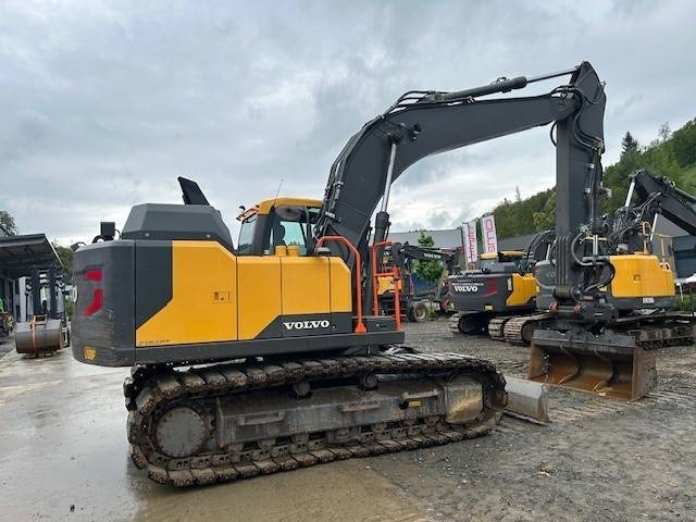 Volvo EC 160 E - Pelle sur chenille: photos 5 Volvo EC 160 E - Pelle sur chenille: photos 5