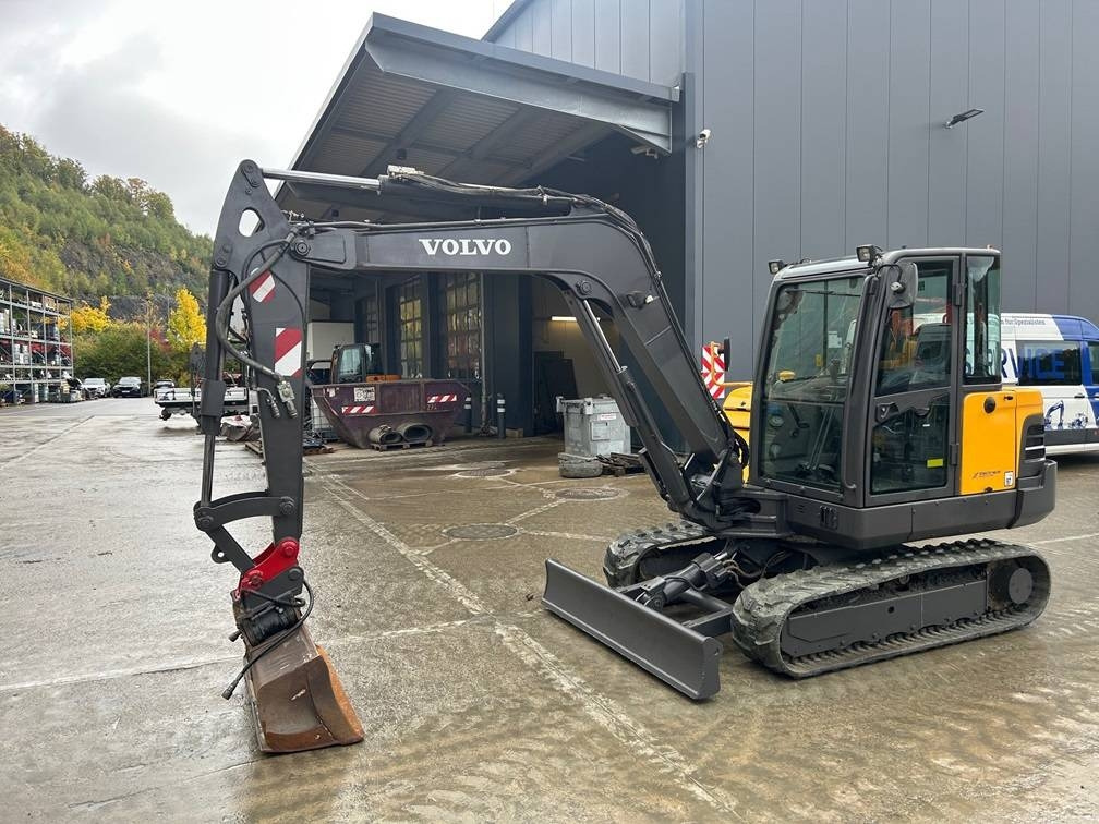 Volvo EC 55 C  - Mini pelle: photos 1 Volvo EC 55 C  - Mini pelle: photos 1