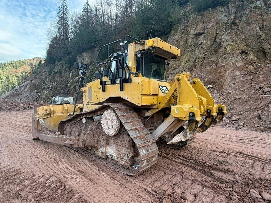 CAT D 6 T LGP with 3D Trimble GCS900 - Bulldozer: photos 3 CAT D 6 T LGP with 3D Trimble GCS900 - Bulldozer: photos 3